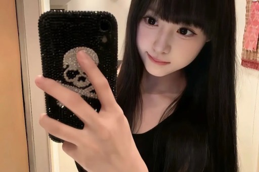 他俩真分手了？恋爱四年要结婚男友却劈腿当红小花她转头谈了出轨男！