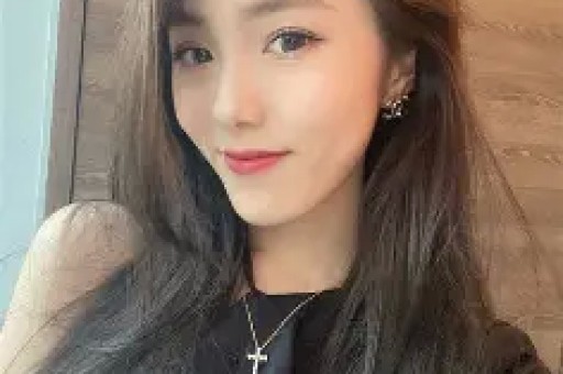AI女演员代言美瞳广告？这也太违和了
