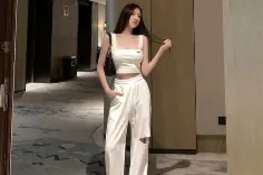 女教师婚内出轨师德何在？