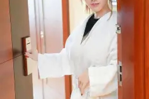 迪丽热巴《白日提灯》被骂惨自曝没剧本可接遭群嘲